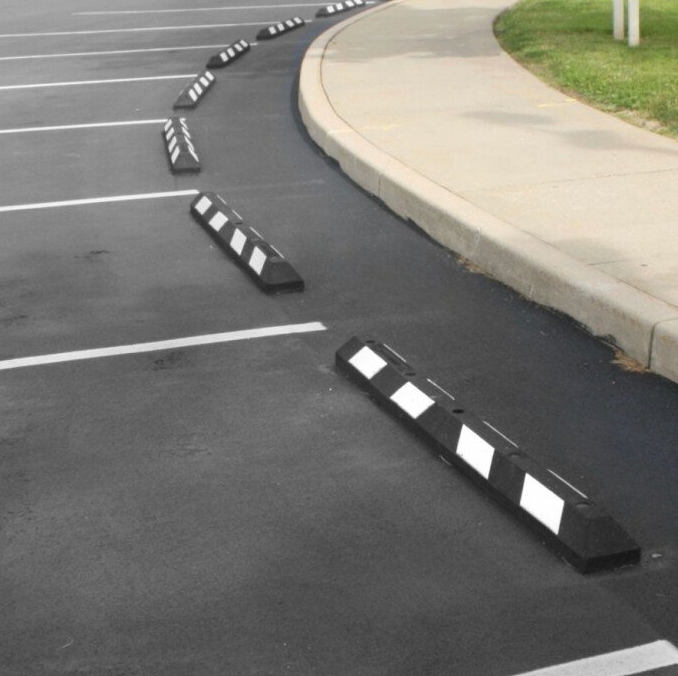 BUY Stop Barrier, 1800 mm, Rubber | GREEN FINGER IRELAND