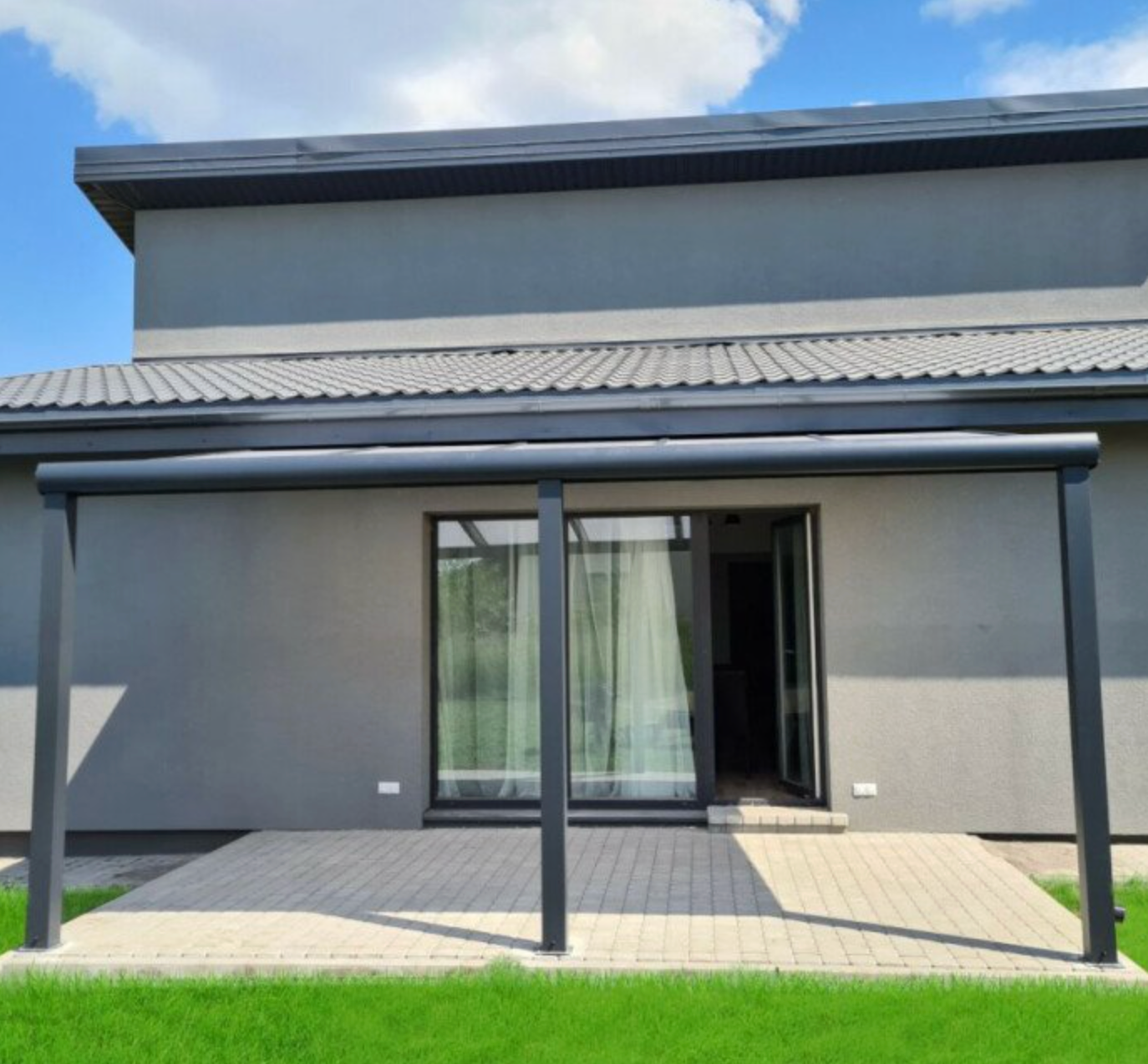 BUY Aluminium Pergola, 5060x3500x2500 mm, RAL7016, 16 mm Polycarbonate Roof | GREEN FINGER IRELAND