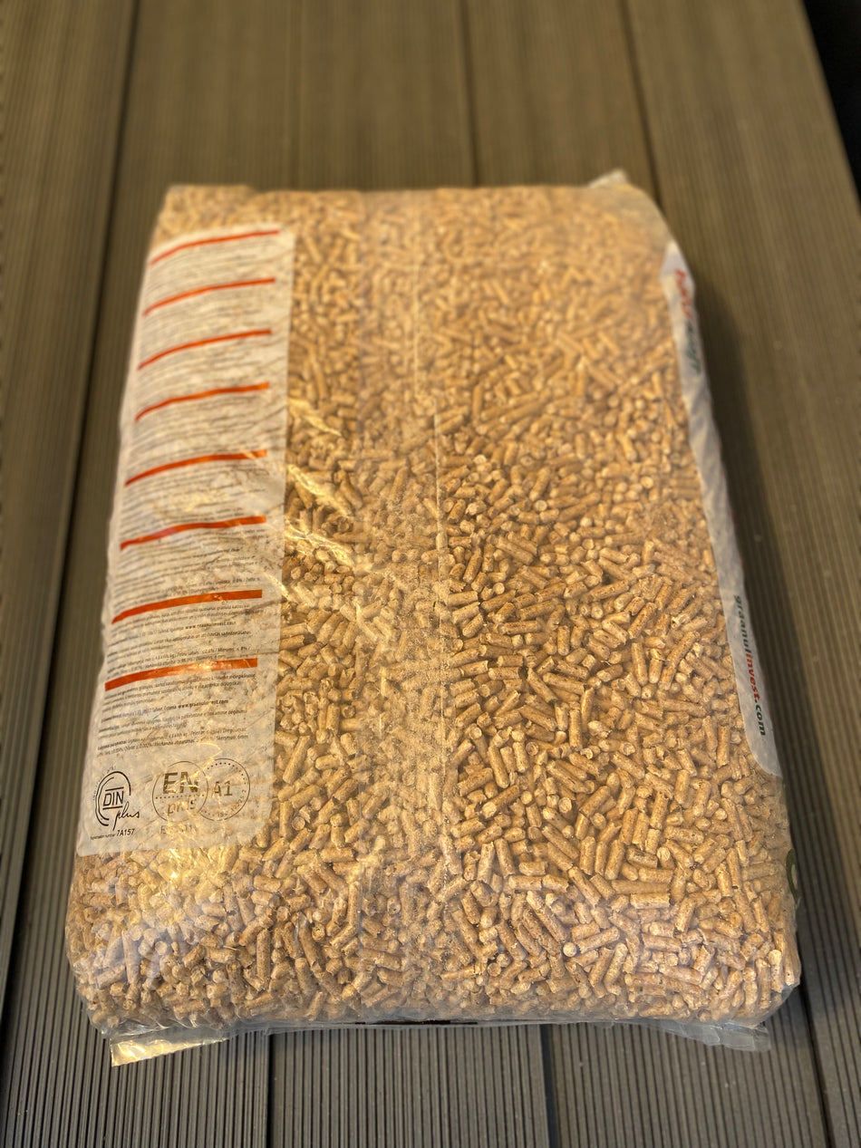 BUY Wood Pellets, 15 kg Bag | GREEN FINGER IRELAND | For Sale